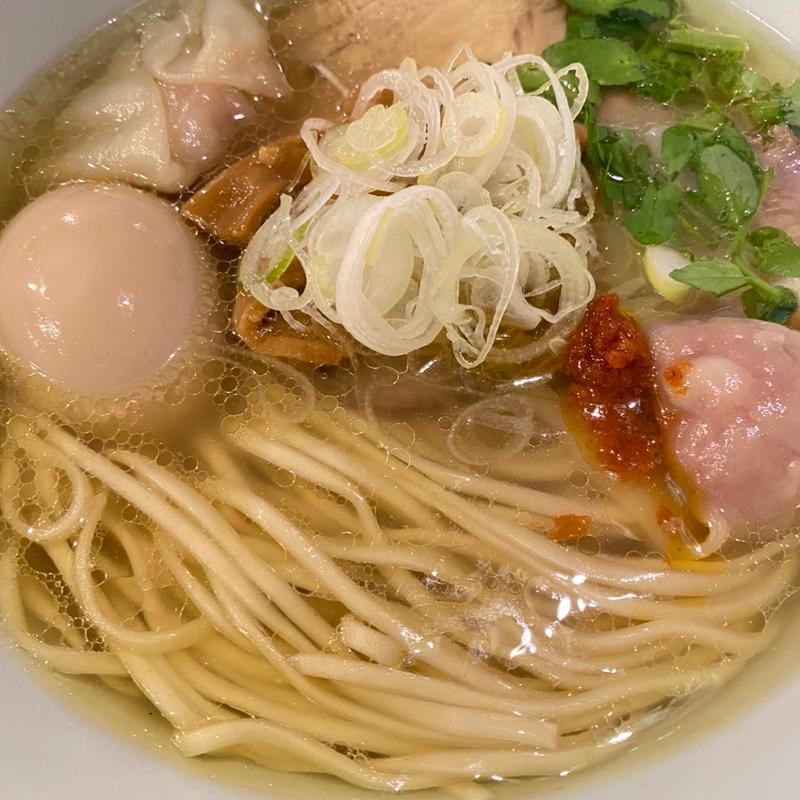 特製地球の塩そば(地球の中華そば)