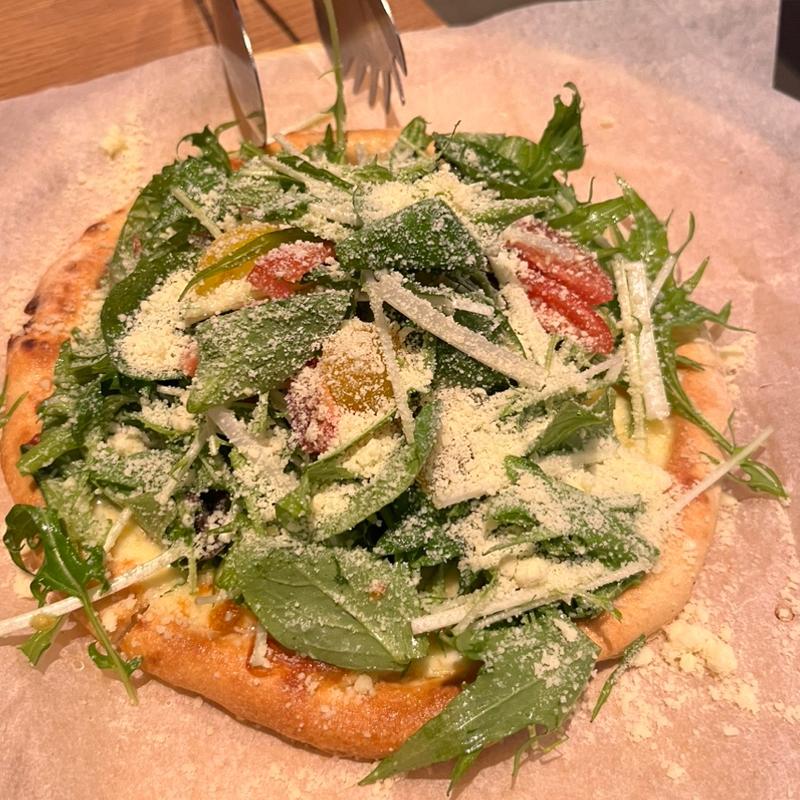 サラダピザ(ブンカフェー)