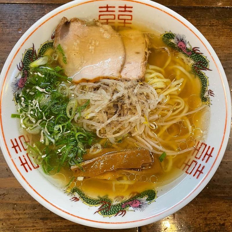 鳥取牛骨ラーメン(niるい斗)