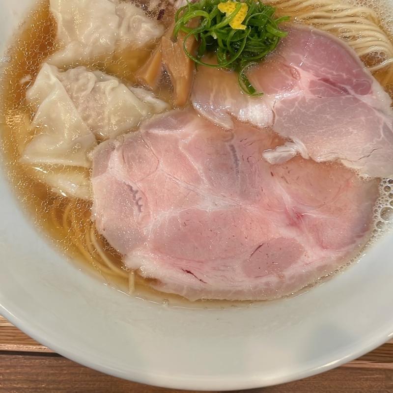 中華そば醤油大盛り+ワンタン(らぁ麺 すずむし)