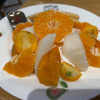 季節のフルーツパンケーキ(果実園リーベル エキュート立川店)