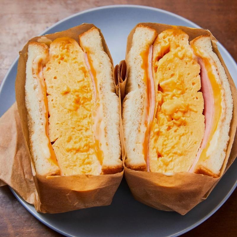 ハムチーズサンド(SUNDOWNER TOKYO OMURETSU)