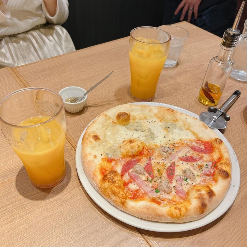 ピッツァ(カプリチョーザ ワカバウォーク店)