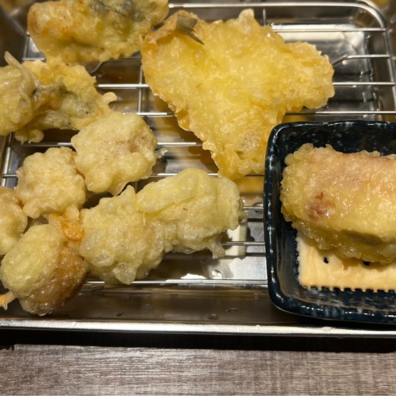 牡蠣　キス　味玉うずら天　カマンベールチーズ(天ぷらと寿司酒場 新天家-しんてんち- 長岡店)