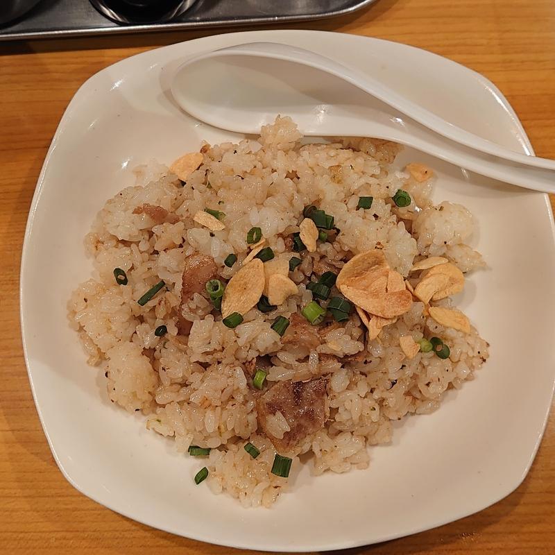 ガーリックチャーハン(立飲みカドクラ)