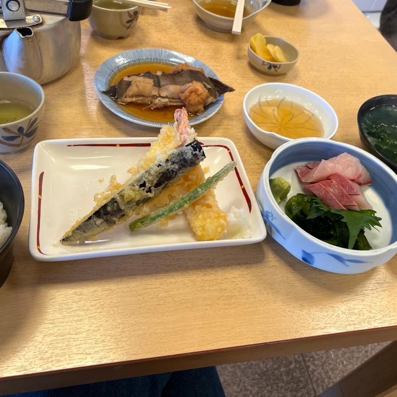 おまかせ定食(びんび家 （びんびや）)