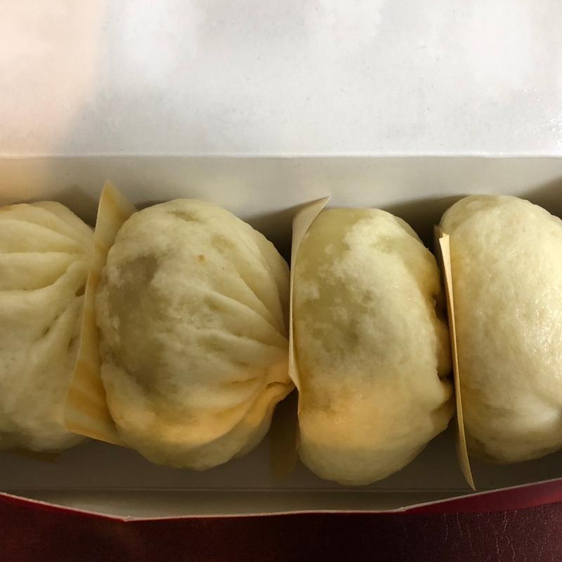 (551蓬莱 エキマルシェ新大阪ソトエ店)