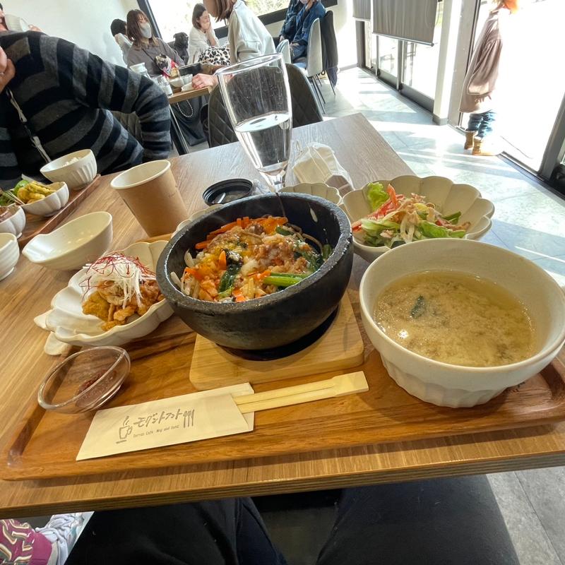 石焼ビビンバ(mog und hund モグントフント)