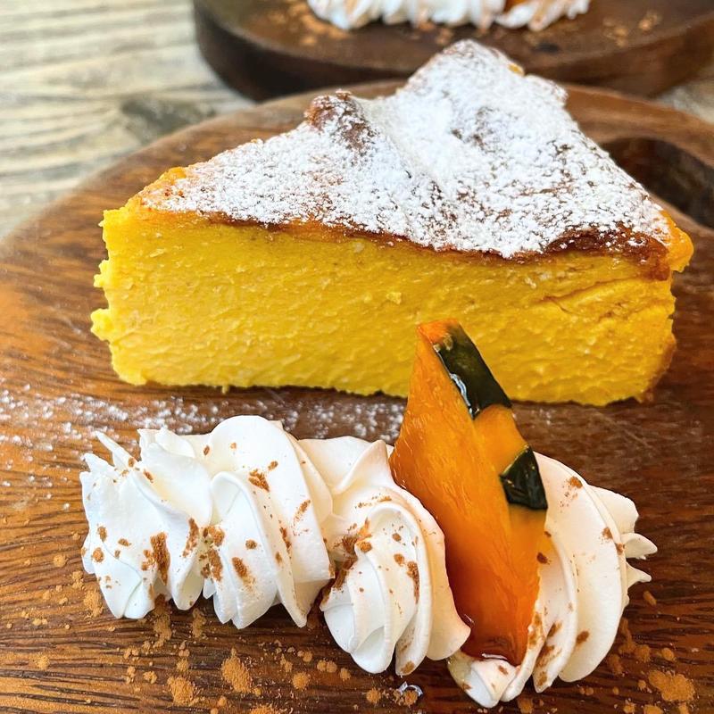 かぼちゃチーズケーキ( TOLO COFFE&BAKERY(トロ コーヒーアンドベーカリー))