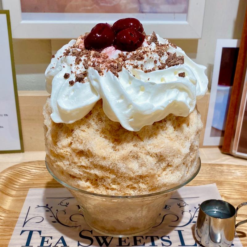 シュヴァルツヴェルダーキルシュトルテ(ティースイーツラボコンテナート南新宿店)