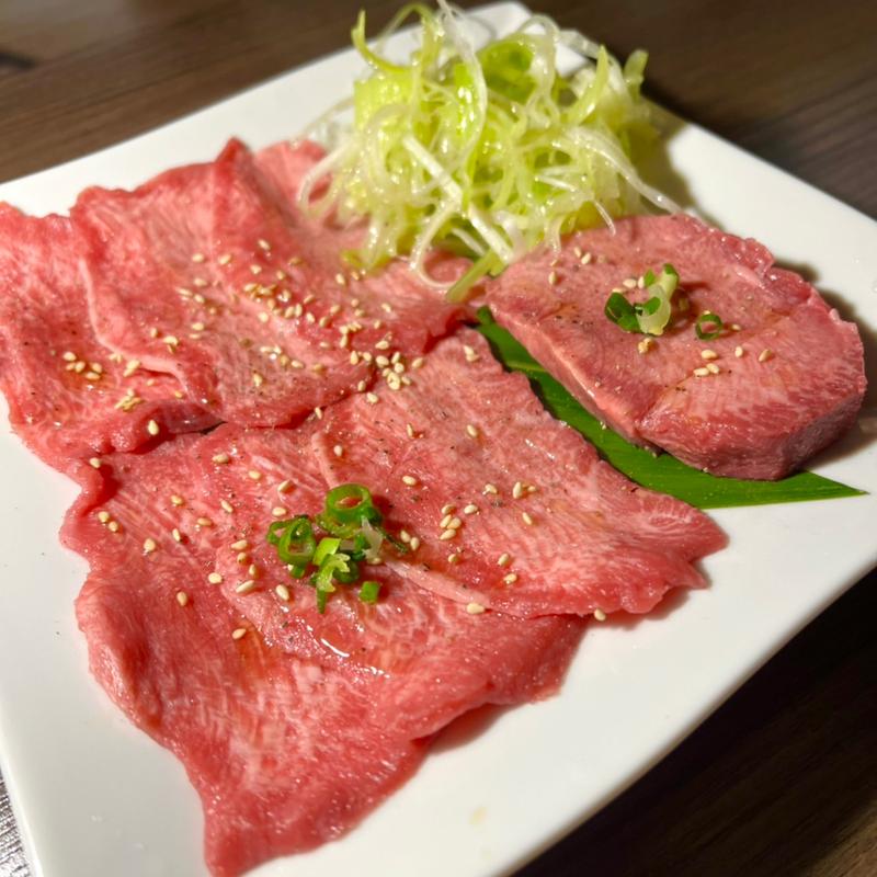 牛タン盛り合わせ(飛騨牛の奴隷)