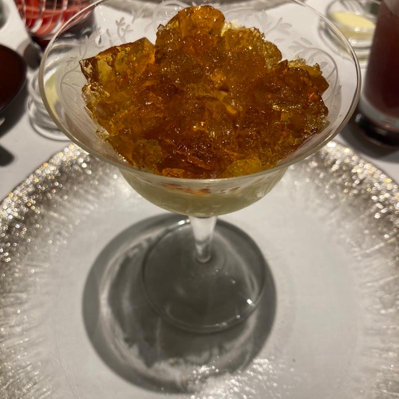 金美人参のムースとうに、コンソメジュレ(フランス料理店 Le Beaucoup 代々木上原店)