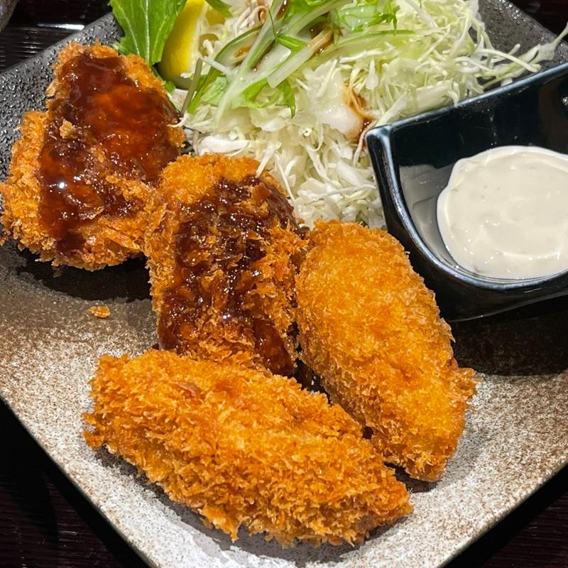 三陸大粒カキフライ定食(南部ビストロ うんめのす)