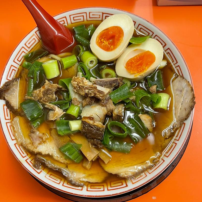 チャーシュー麺並盛、味付玉子(中華そば 麺屋7.5Hz+ 梅田店 （7.5ヘルツプラス）)