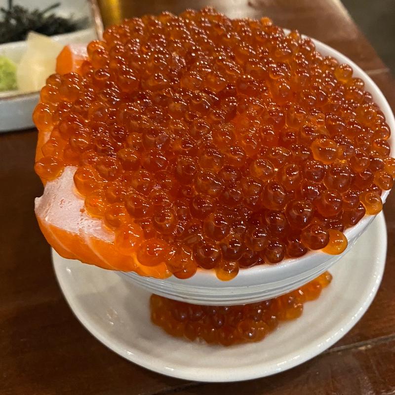 親子つっこ飯(海味 はちきょう いくら御殿)