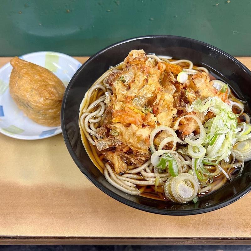 かき揚げ天そば いなり(天亀そば)