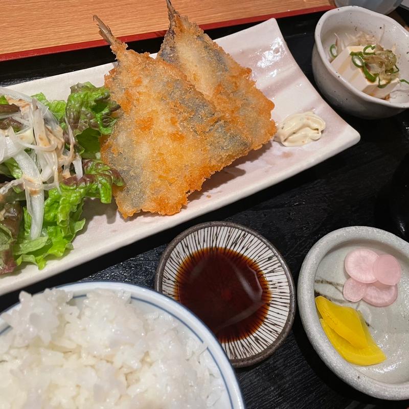 アジフライ定食(北浜くくり)
