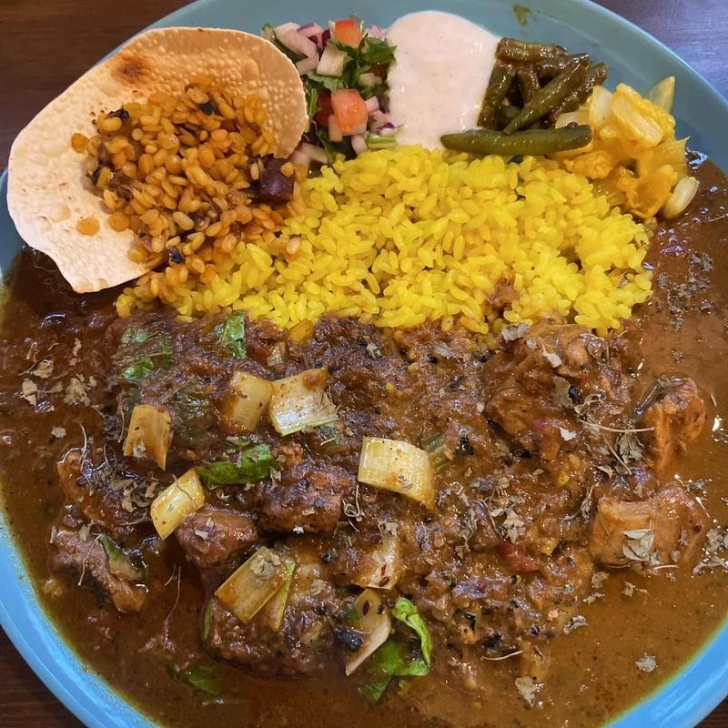 2種あいがけ マグロテール シロナのマサラ(アアベルカレー)