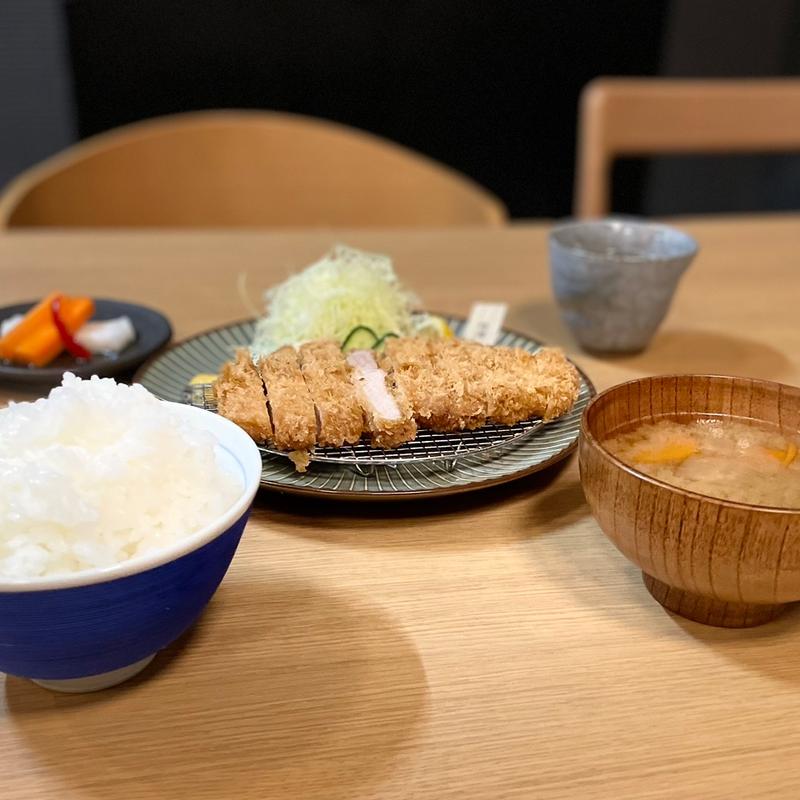 特選 島安納 黒豚ロースカツ定食(黒豚とんかつ ほり壱)