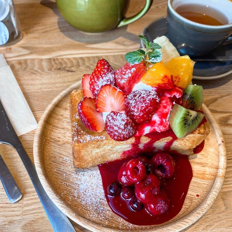 パラダイスフルーツtoast(5 waters cafe)