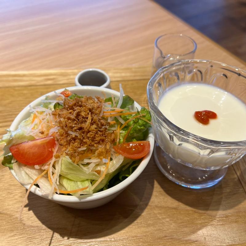 サラダ（小）杏仁豆腐（小）セット(365日製麺所)