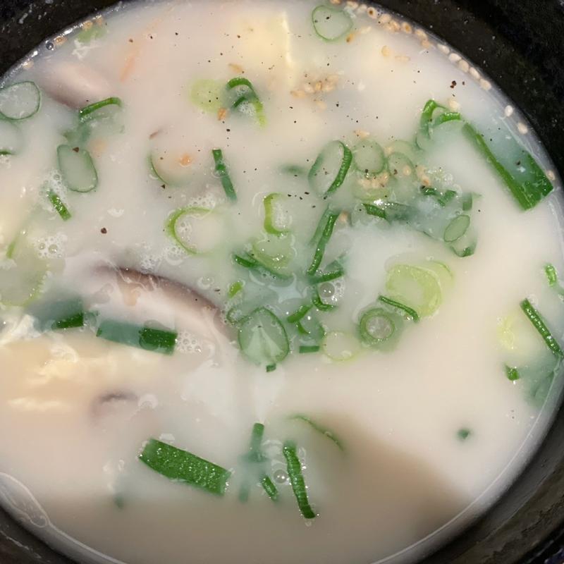 コムタンスープ(トラジ ハイレーン 南町田店)