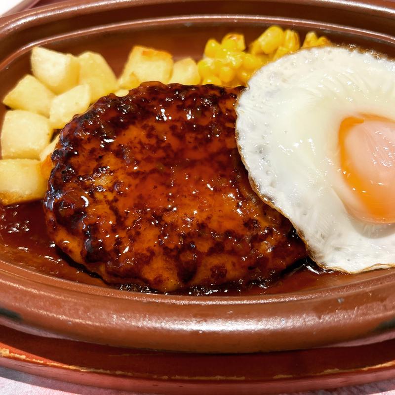 オニオンソースハンバーグ(サイゼリヤ 梅田センタービル店)