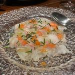 本日鮮魚のカルパッチョ(炭火やきとワインIZAKAYA シャルボン)
