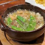 エビと小イカのアヒージョ(炭火やきとワインIZAKAYA シャルボン)