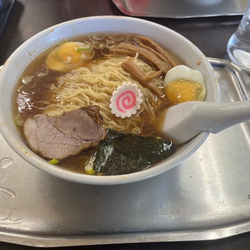 玉子入り中華そば(大勝軒 （たいしょうけん）)