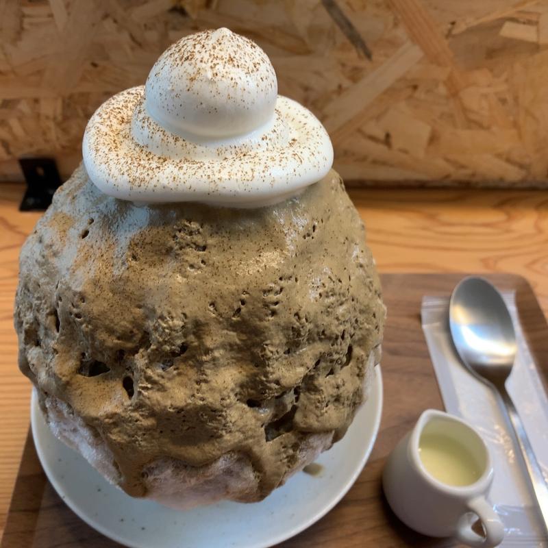 ほうじ茶エスプーマかき氷(かき氷 SCHAFT)