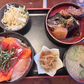 ミニ海鮮丼＆ブリ大根セット