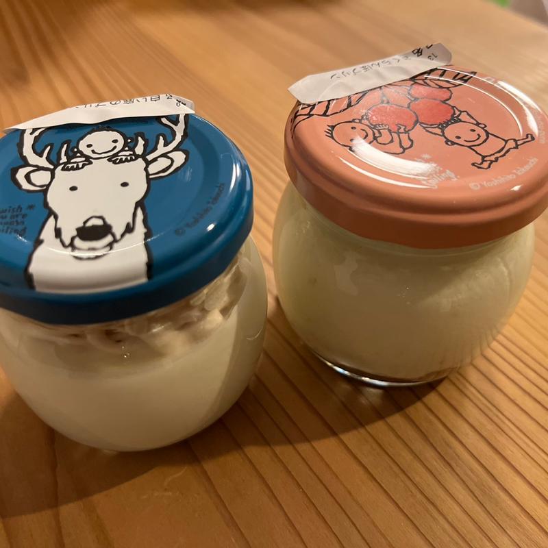 白い鹿のプリン(まほろば大仏プリン本舗 近鉄奈良駅店 )