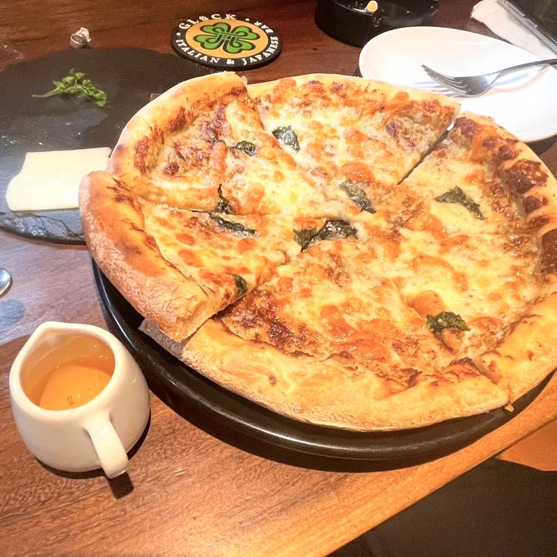 ゴルゴンゾーラのピザ(GLUCK)