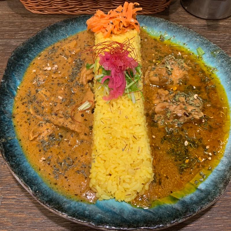 (スパイシーカリーハウス半月)