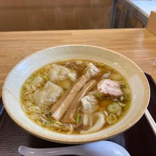 ワンタン麺(中華そば 弥太郎)