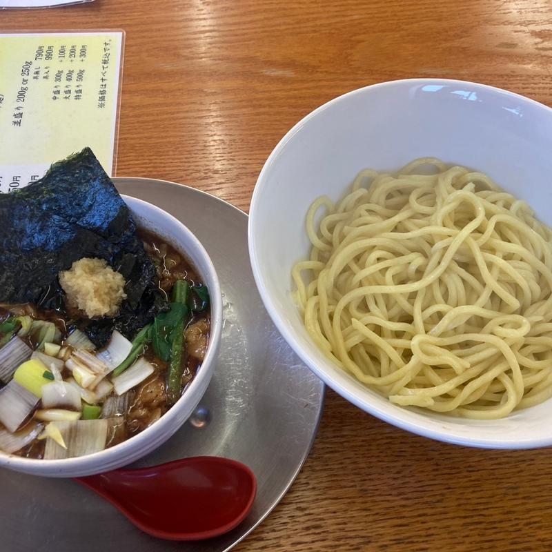 和出汁の甘酸っぱいちょっと辛い熱盛りつけ麺(栃木中華そば 神志)
