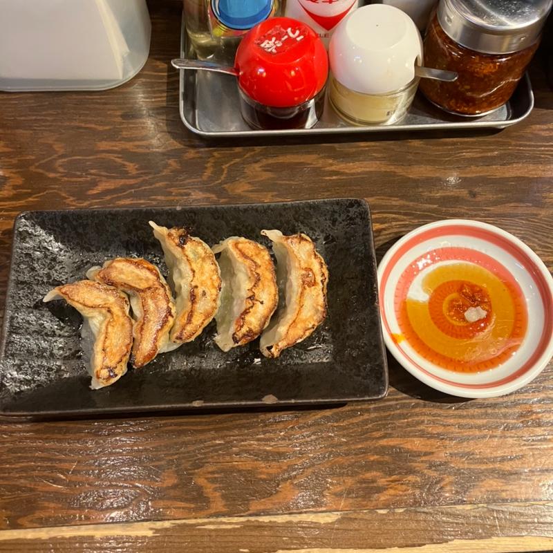 黒餃子(餃子の勝 天満店)