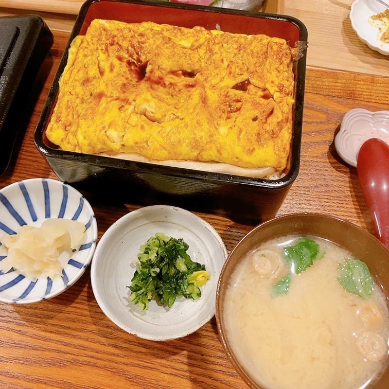 黄金穴子重(みこと屋)