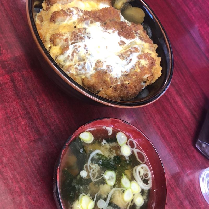 かつ丼(ラーメンハウス・ハッピー )