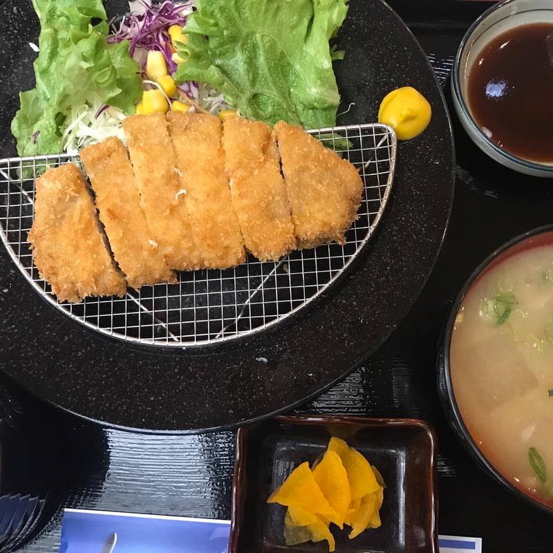 黒豚ロースカツ定食(大空食堂 )