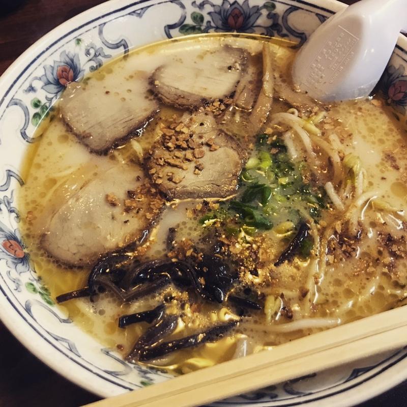 とんこつラーメン(こむらさき 上通中央店)