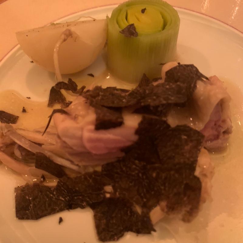 (神楽坂しゅうご （カグラザカシュウゴ）)