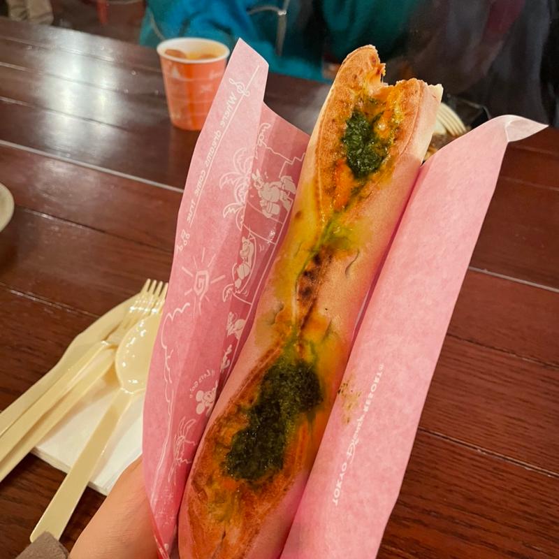 ロングピッツァ（トマト&バジル）(ディズニーシー ザンビーニ・ブラザーズリストランテ)