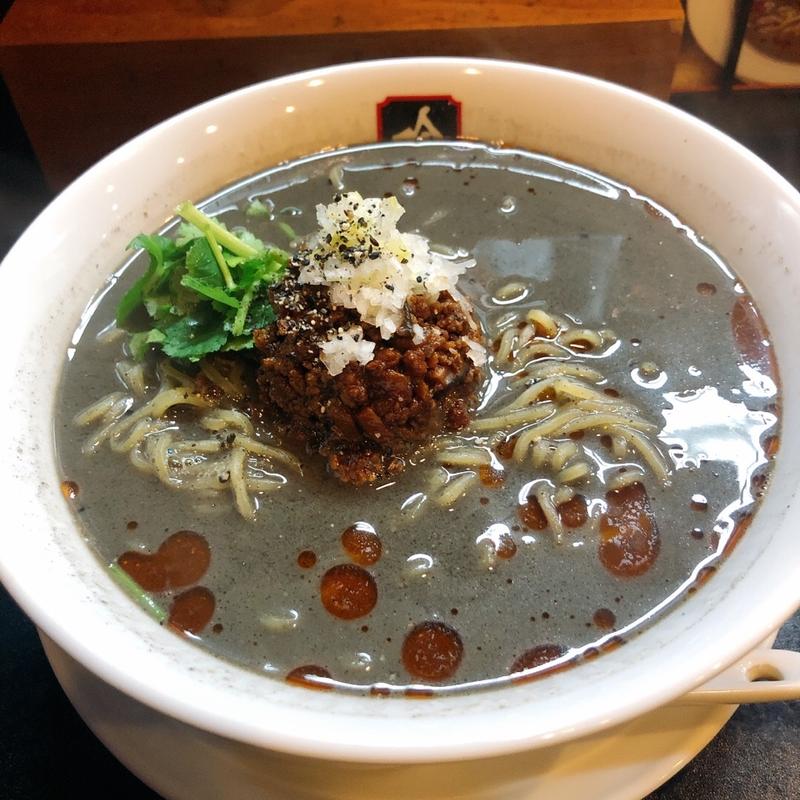 特製黒胡麻坦々麺(吟 )