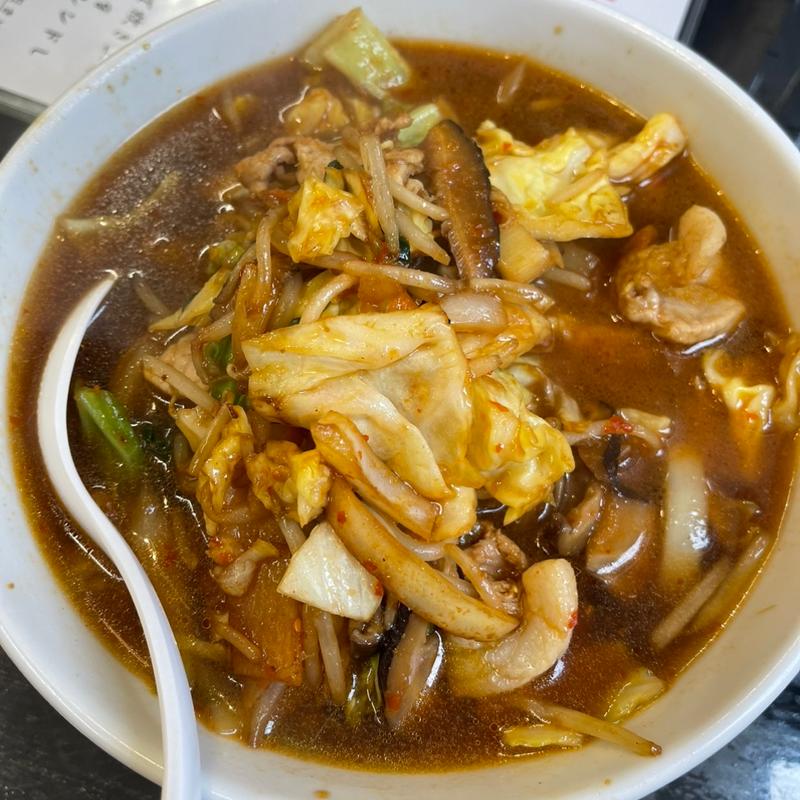 辛口肉野菜らーめん(ラーメン香華 （ラーメンコウカ）)