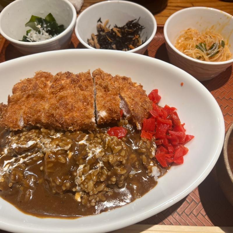 (とんかつは飲み物。)