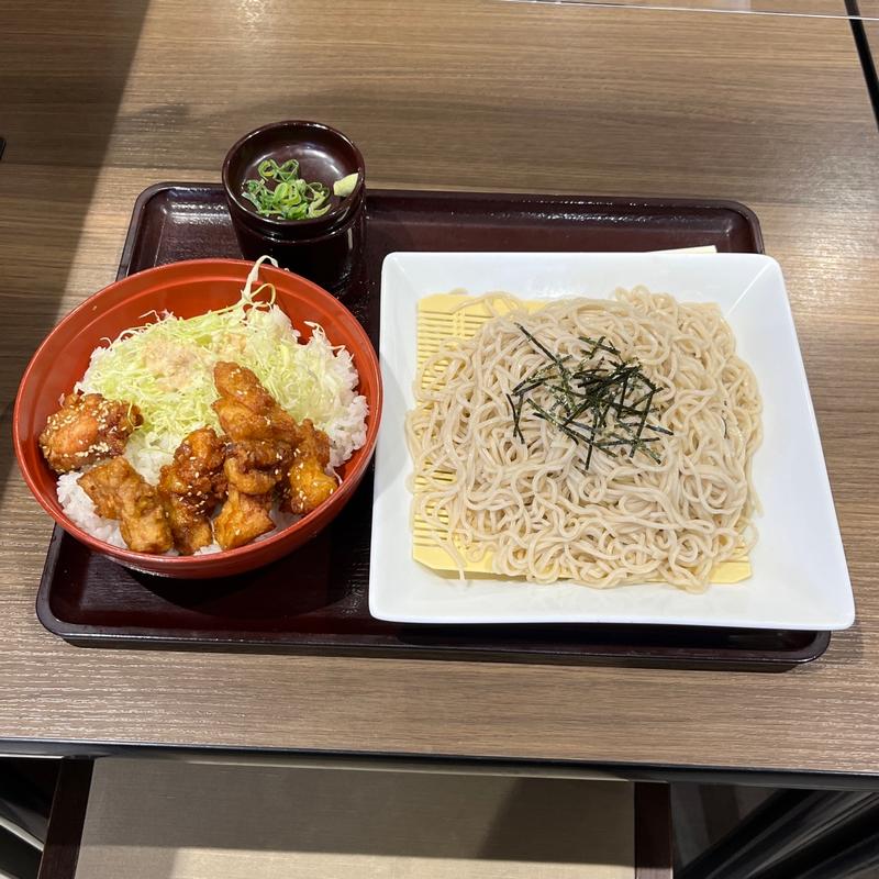 ざるそばとやみつきから揚げ丼セット(とりきち)