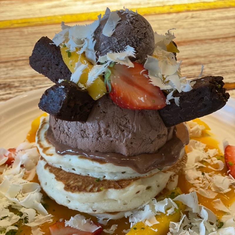 ショコラ＆マンゴーパンケーキ(コナズ珈琲神奈川綾瀬)