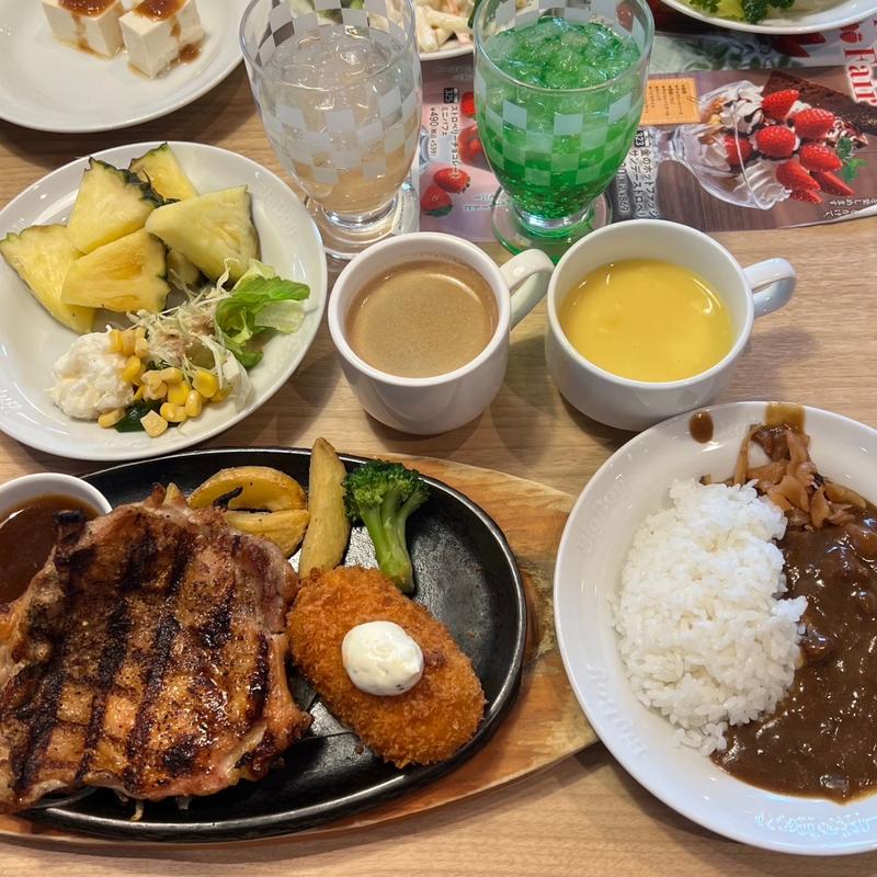 チキンステーキとカニコロ(ビッグボーイ 湘南台店)
